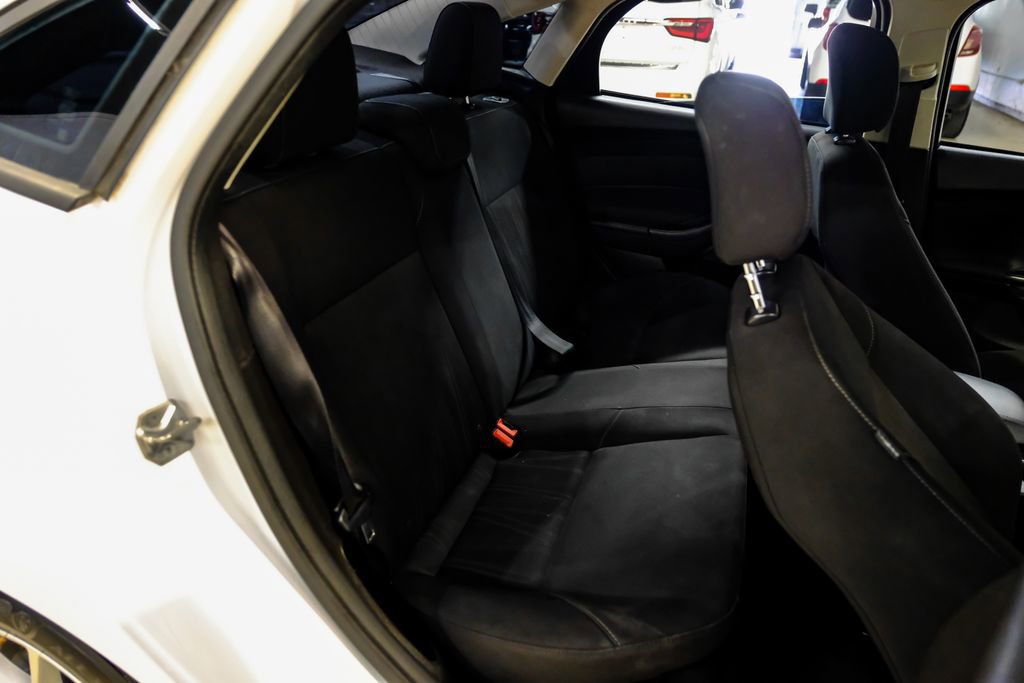 Used 2017 Ford Focus SE FWD image 32