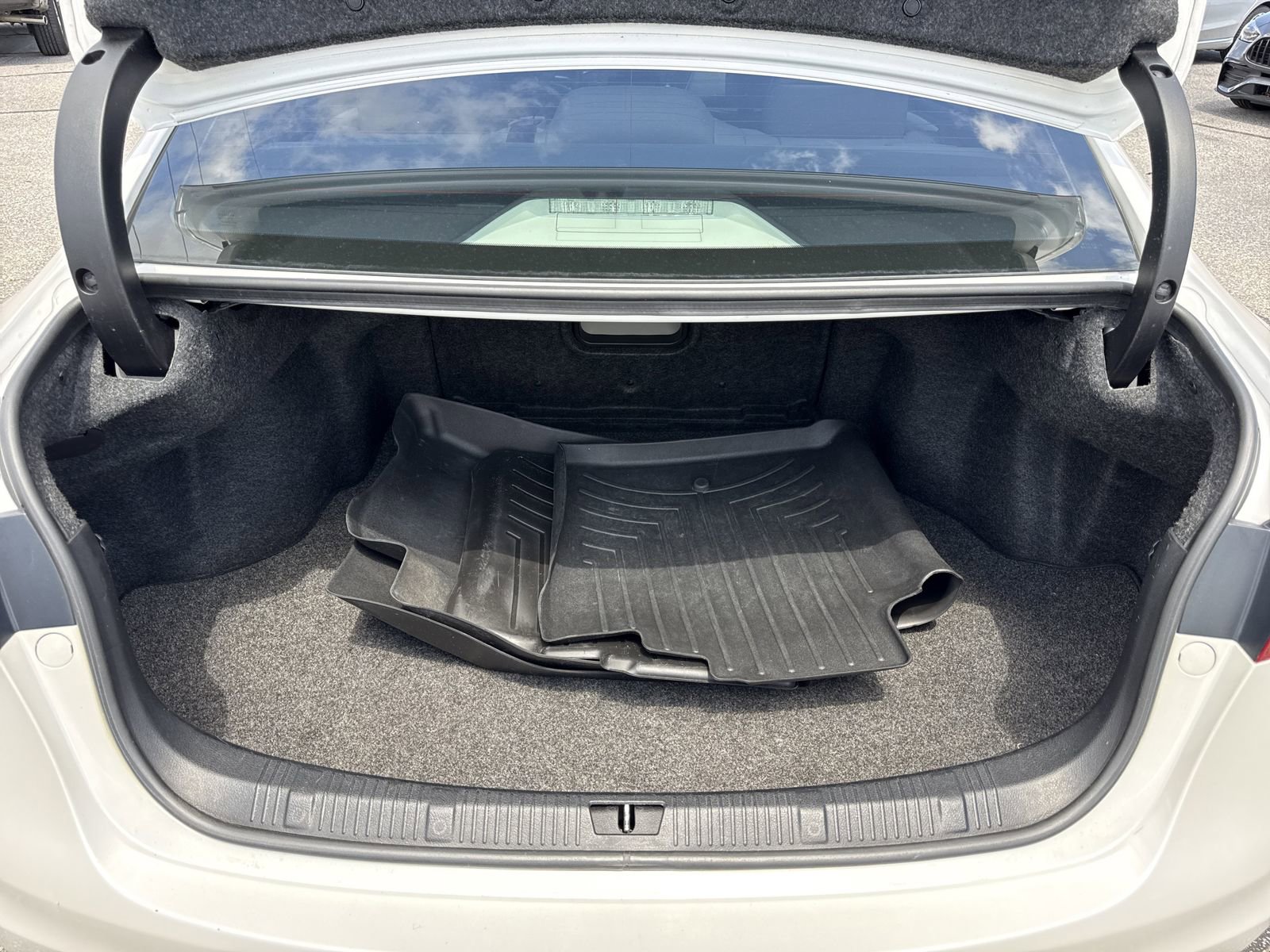 Used 2017 Toyota Avalon Limited FWD image 31