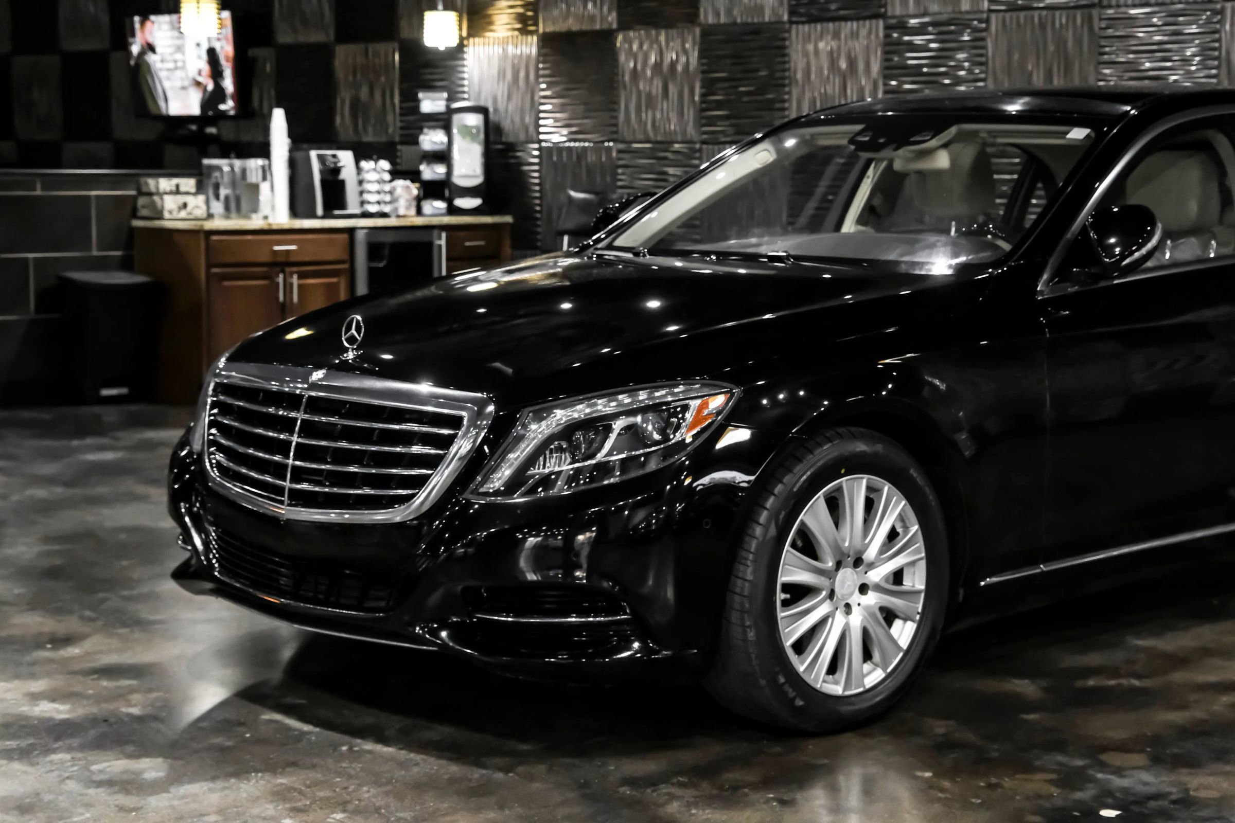 Used 2015 Mercedes-Benz S 550 Sedan image 8