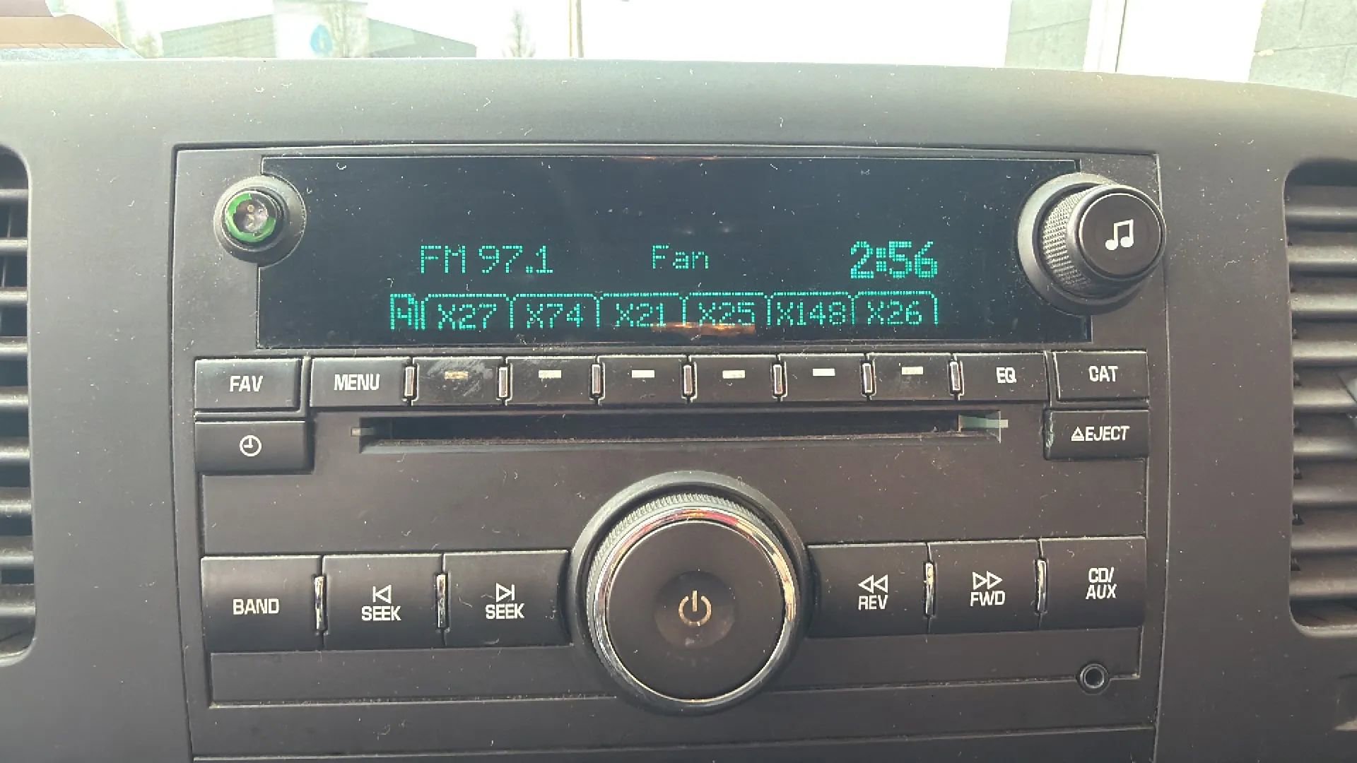 Used 2010 Chevrolet Silverado 1500 LT w/ Power Pack Plus image 22