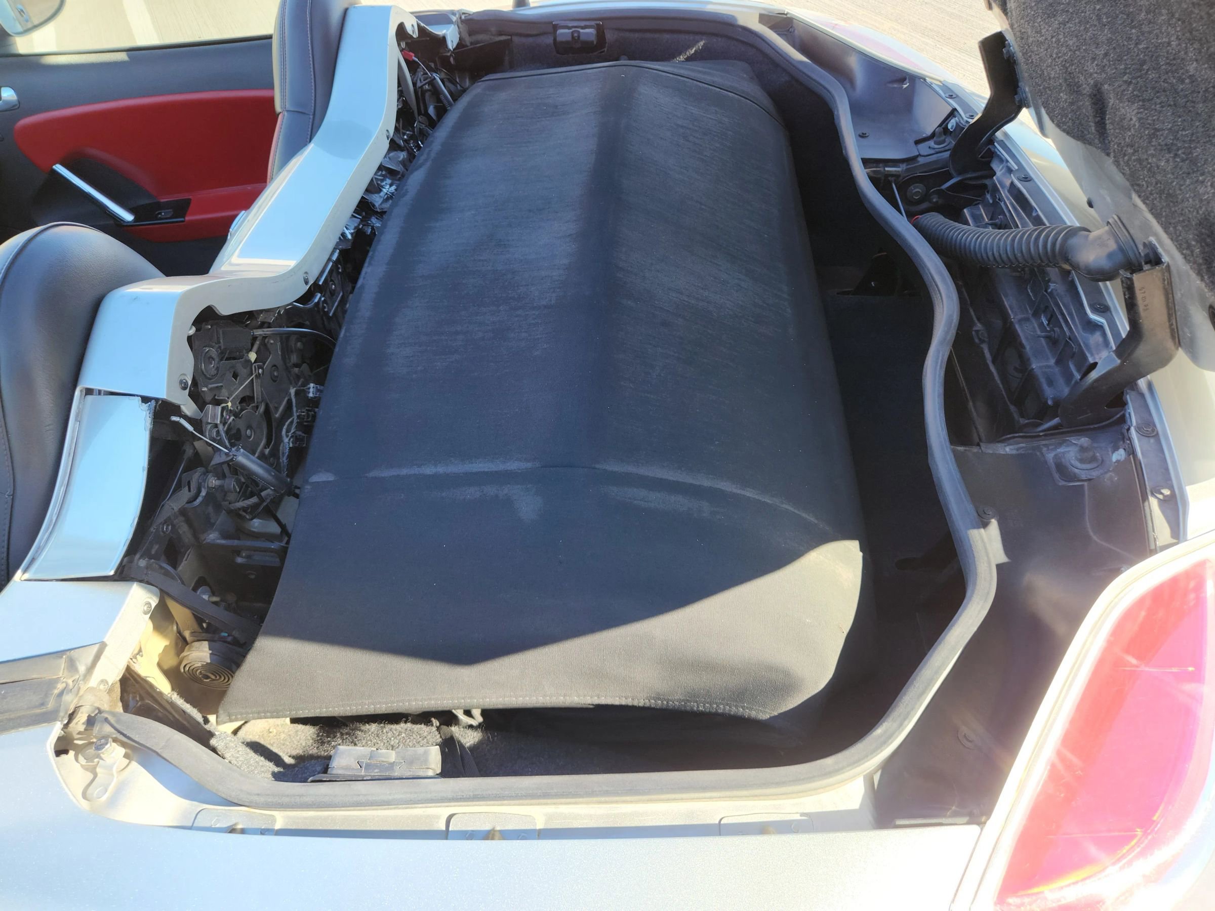 Used 2008 Saturn Sky Red Line image 12