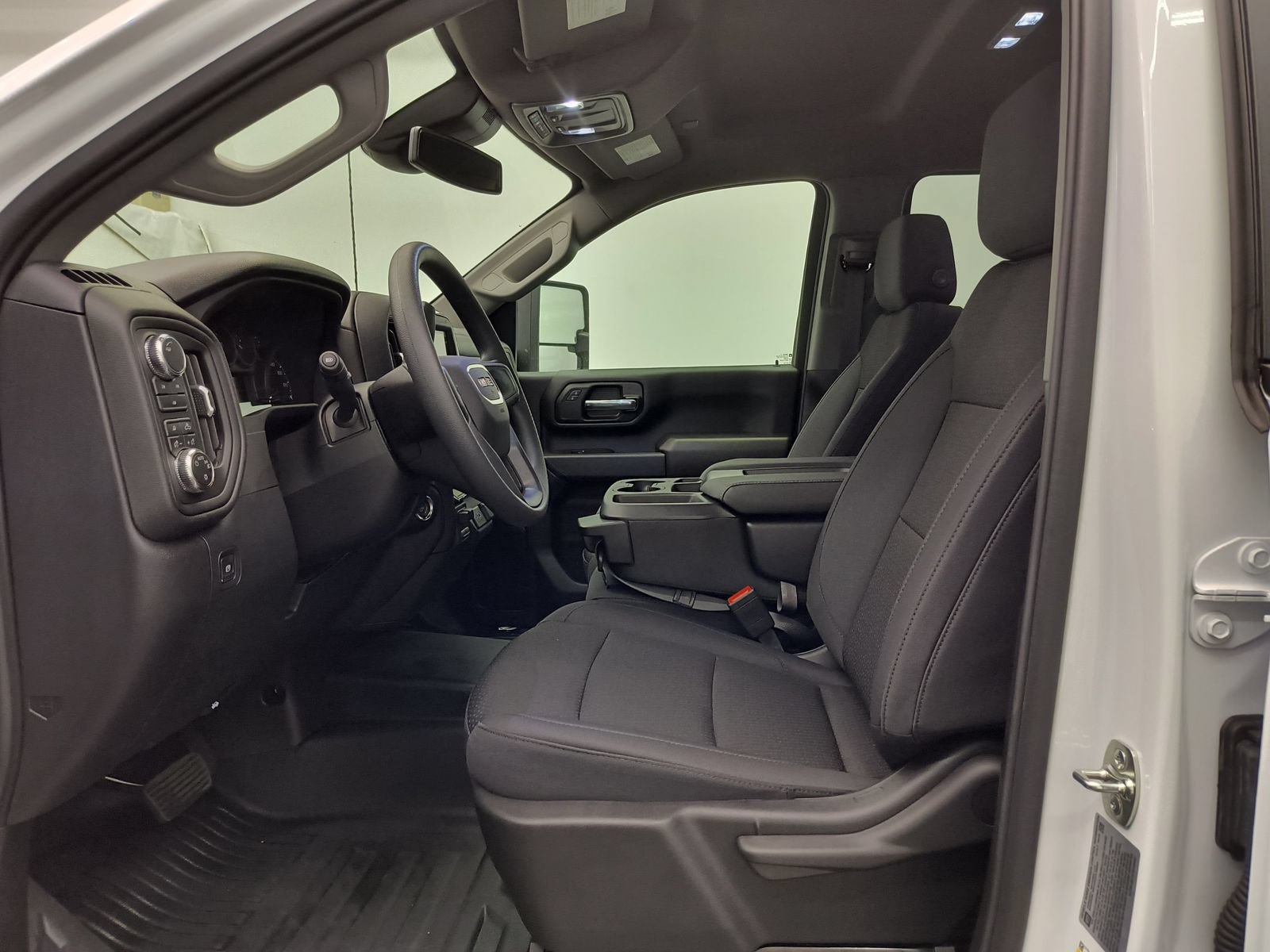 New 2026 GMC Sierra 3500 Pro w/ Convenience Package AWD/4WD image 5
