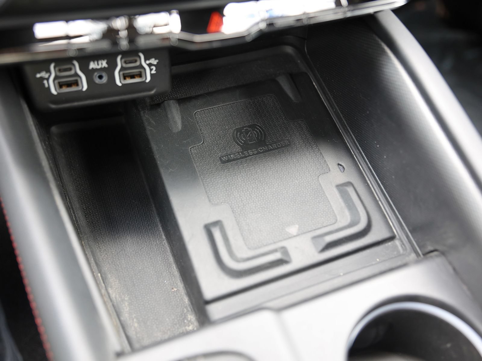 Used 2024 Dodge Durango R/T w/ Blacktop Package AWD/4WD image 29