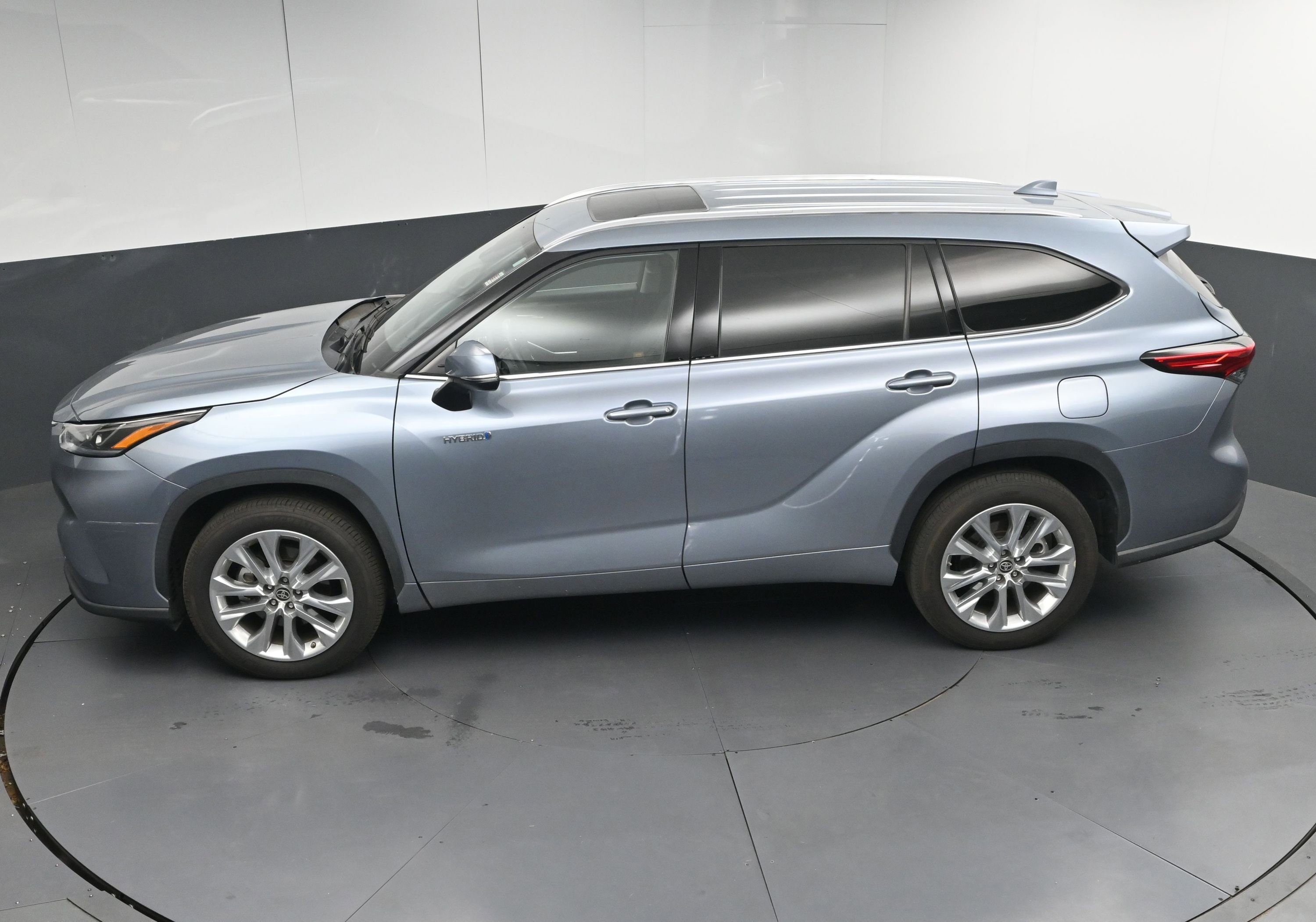 Used 2020 Toyota Highlander Limited image 40