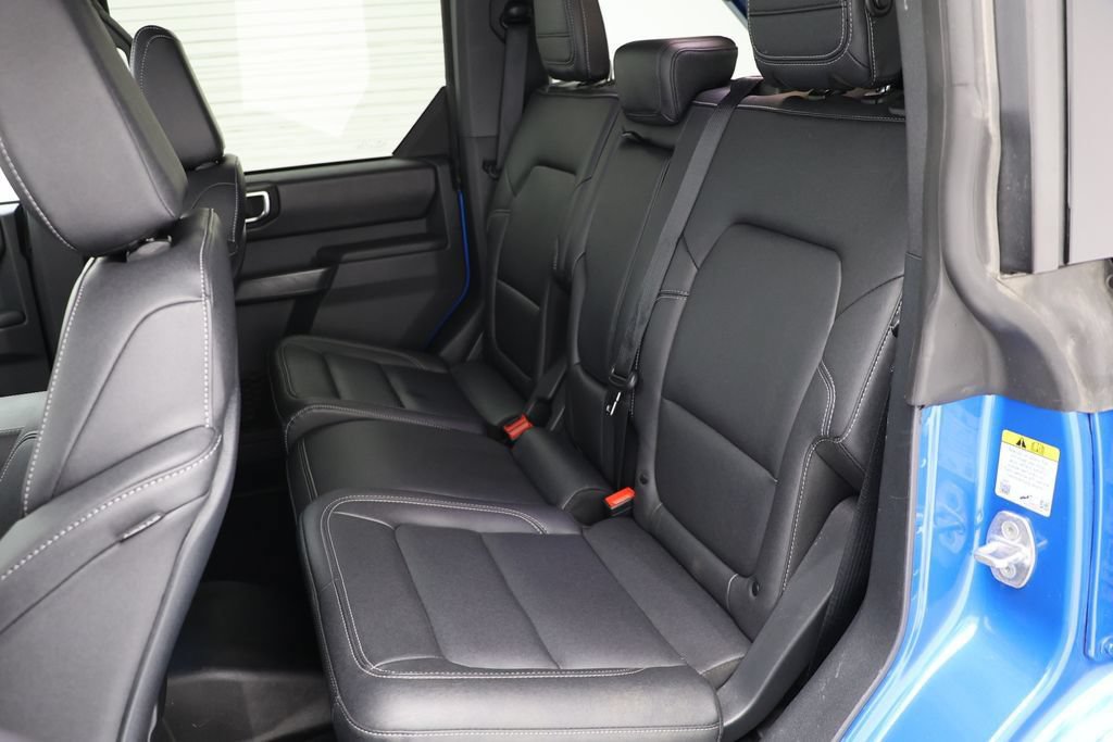 Used 2025 Ford Bronco Badlands AWD/4WD image 11