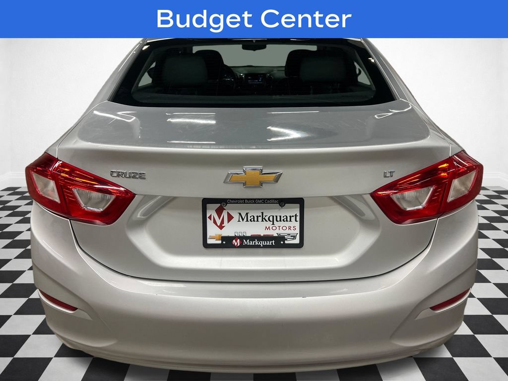Used 2017 Chevrolet Cruze LT w/ Convenience Package FWD image 11
