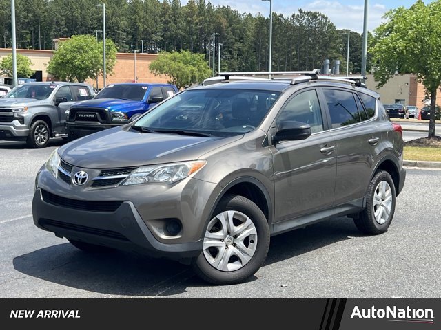 Used 2015 Toyota RAV4 LE FWD image 1
