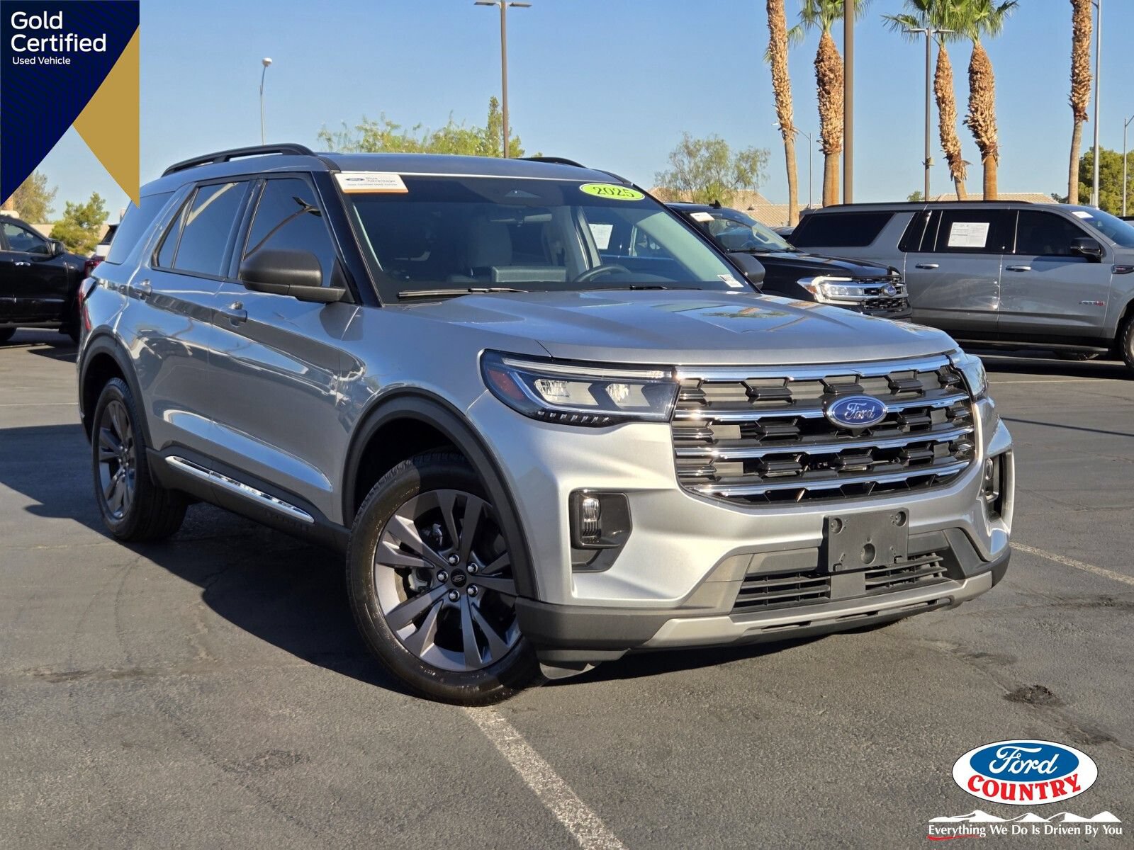 Certified 2025 Ford Explorer Active w/ Active Comfort Package AWD/4WD image 1