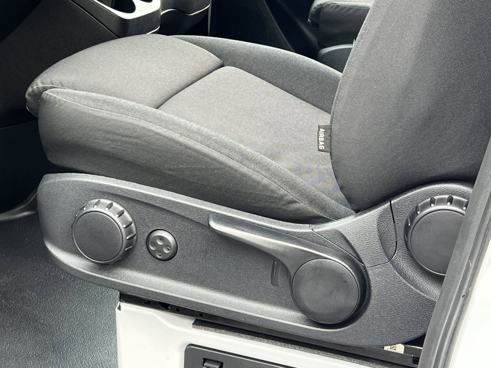 Used 2024 Mercedes-Benz Sprinter 2500 image 12