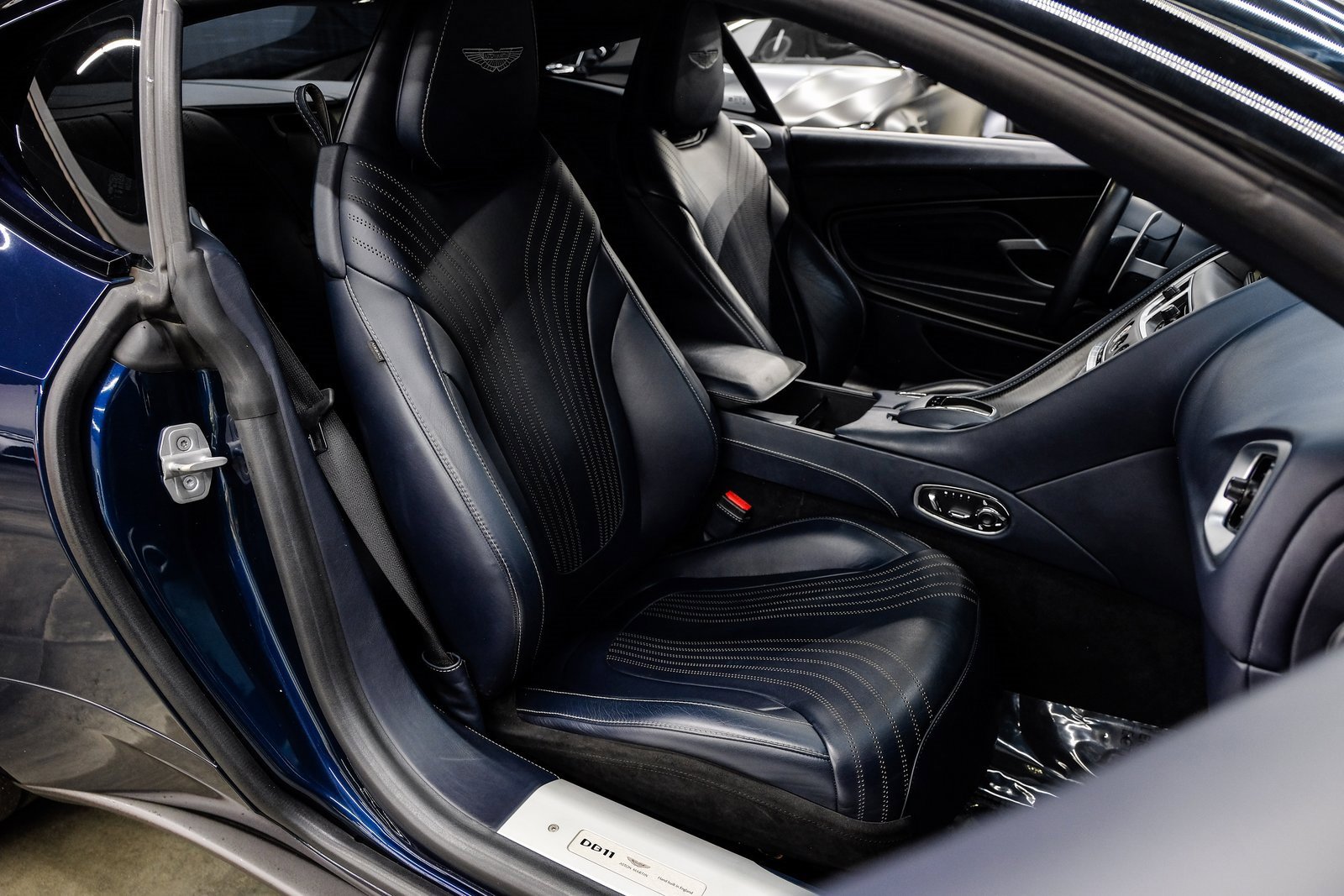 Used 2018 Aston Martin DB11 V12 image 41