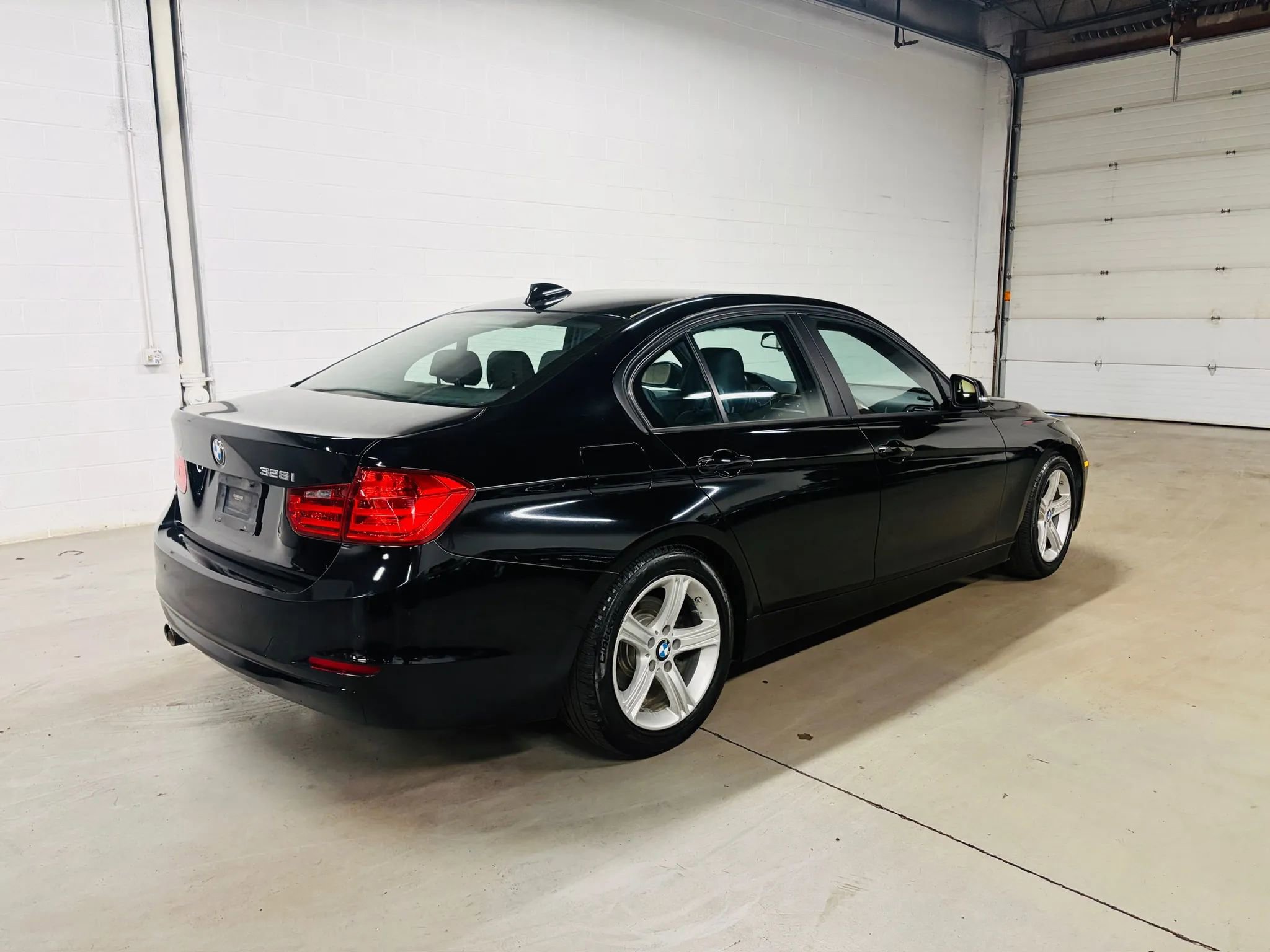 Used 2014 BMW 328i Sedan RWD image 8
