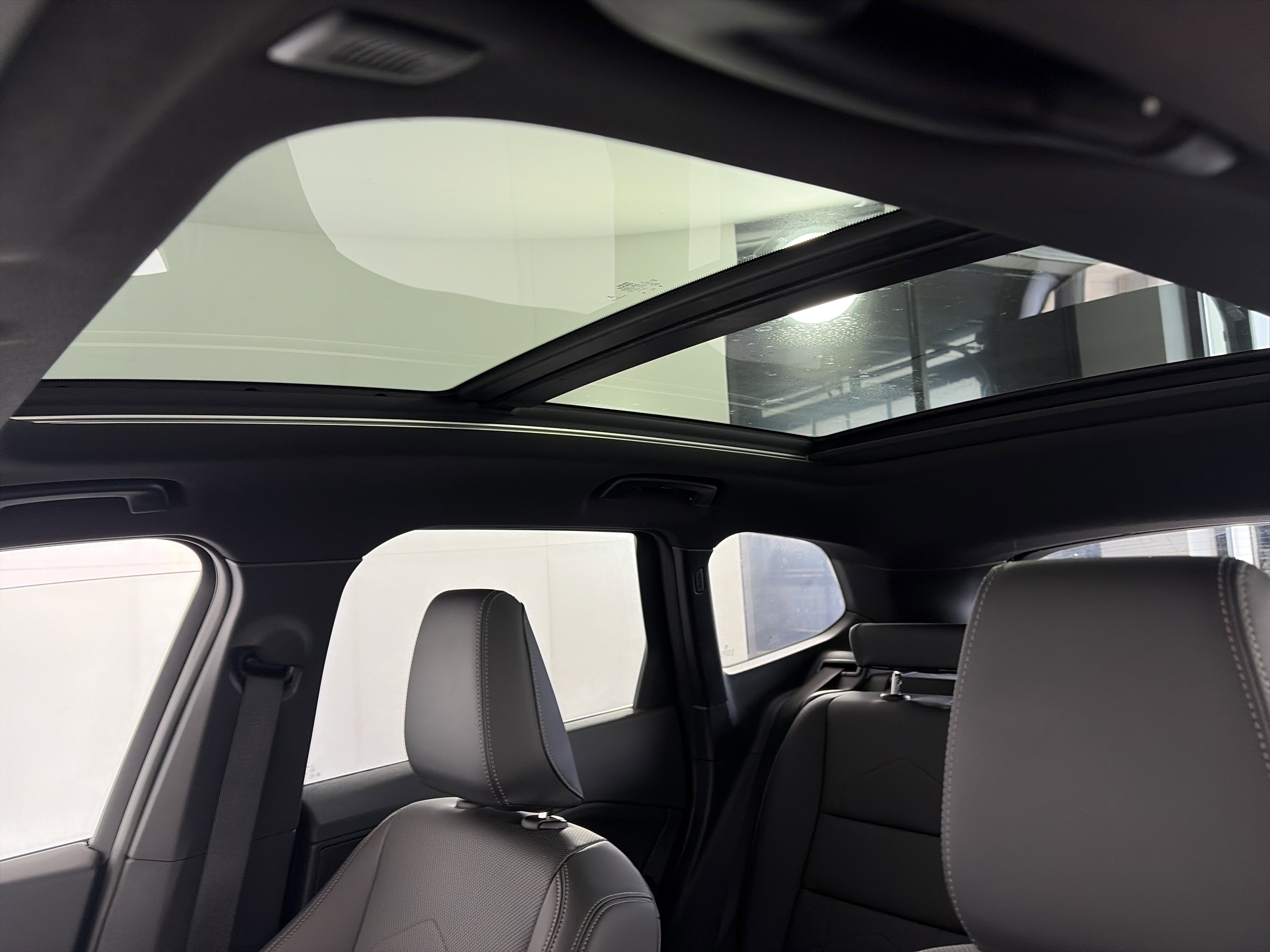 Used 2025 BMW X1 xDrive28i image 18