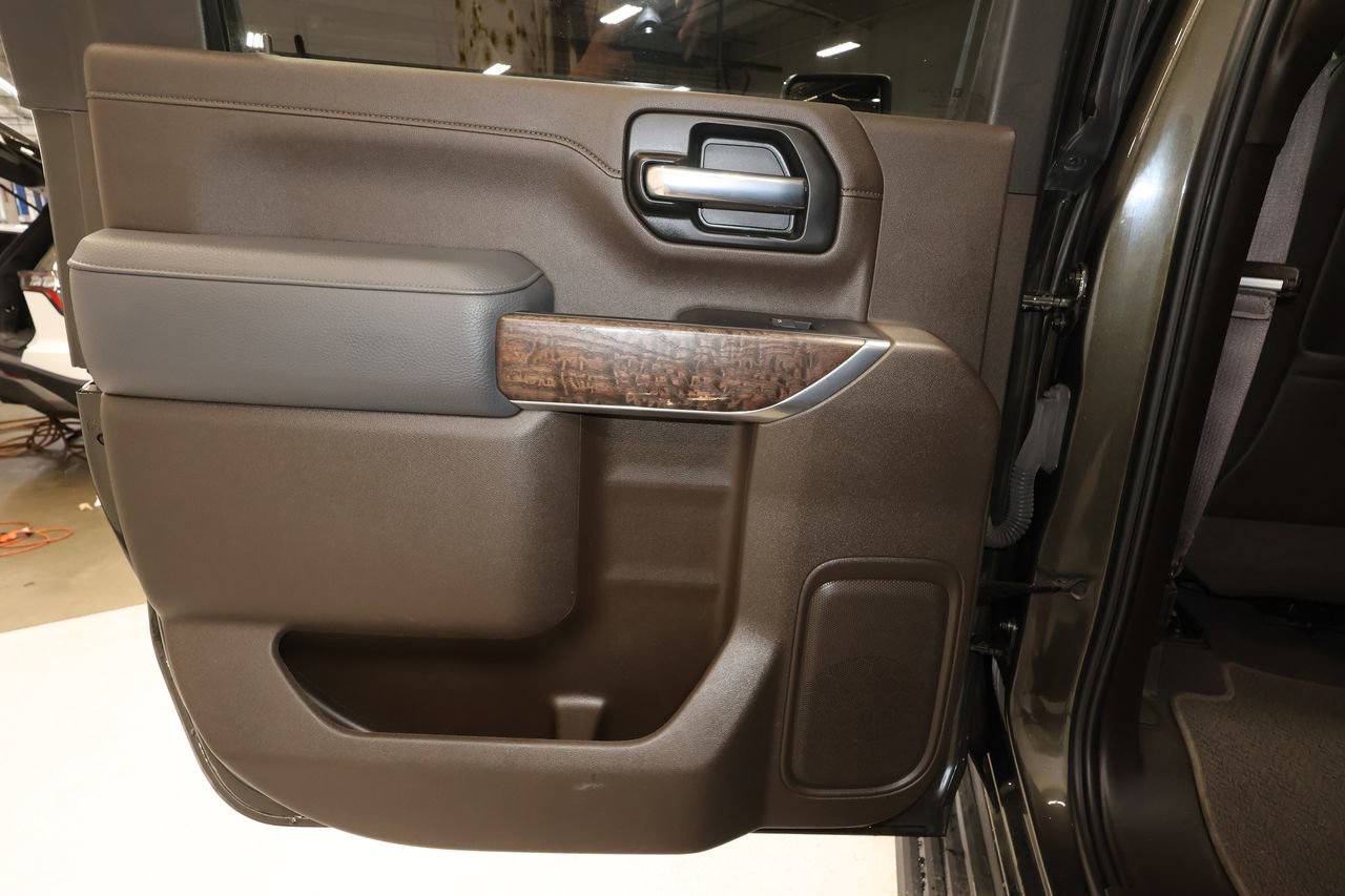 Used 2022 GMC Sierra 3500 Denali AWD/4WD image 12