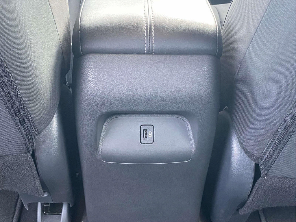 Used 2025 Nissan Sentra SV FWD image 12