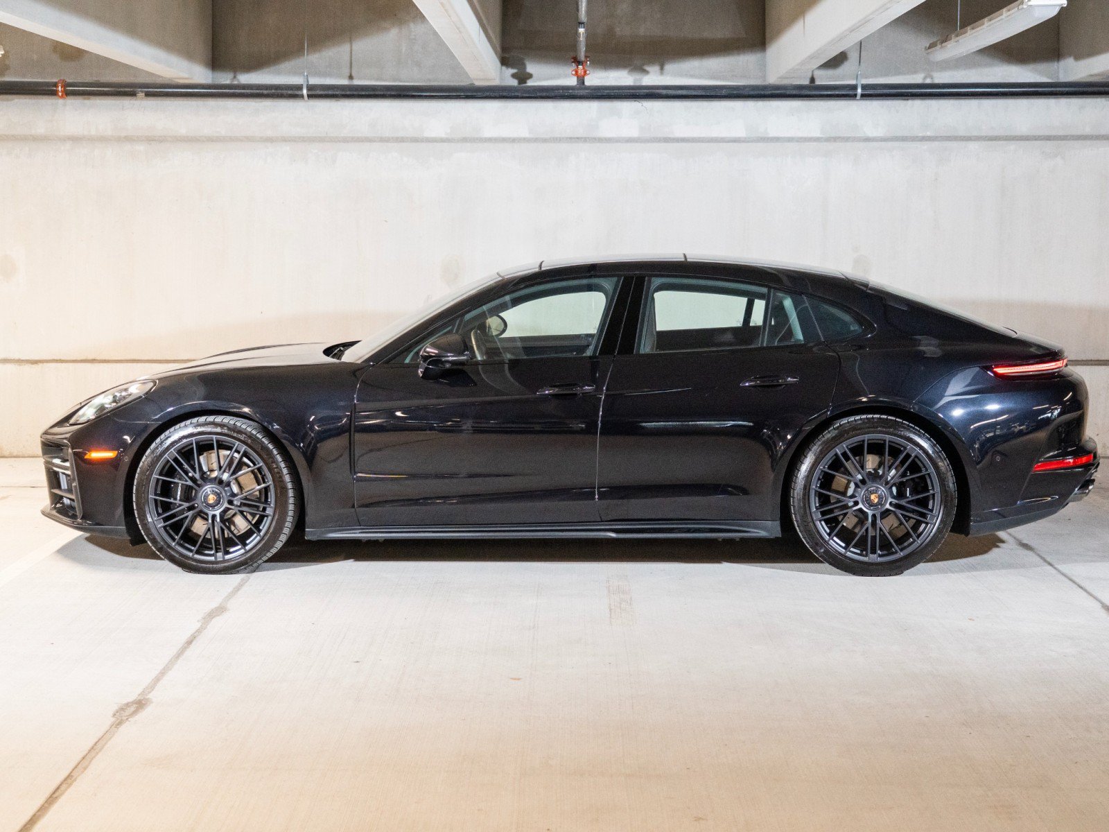 Certified 2026 Porsche Panamera GTS AWD/4WD image 2