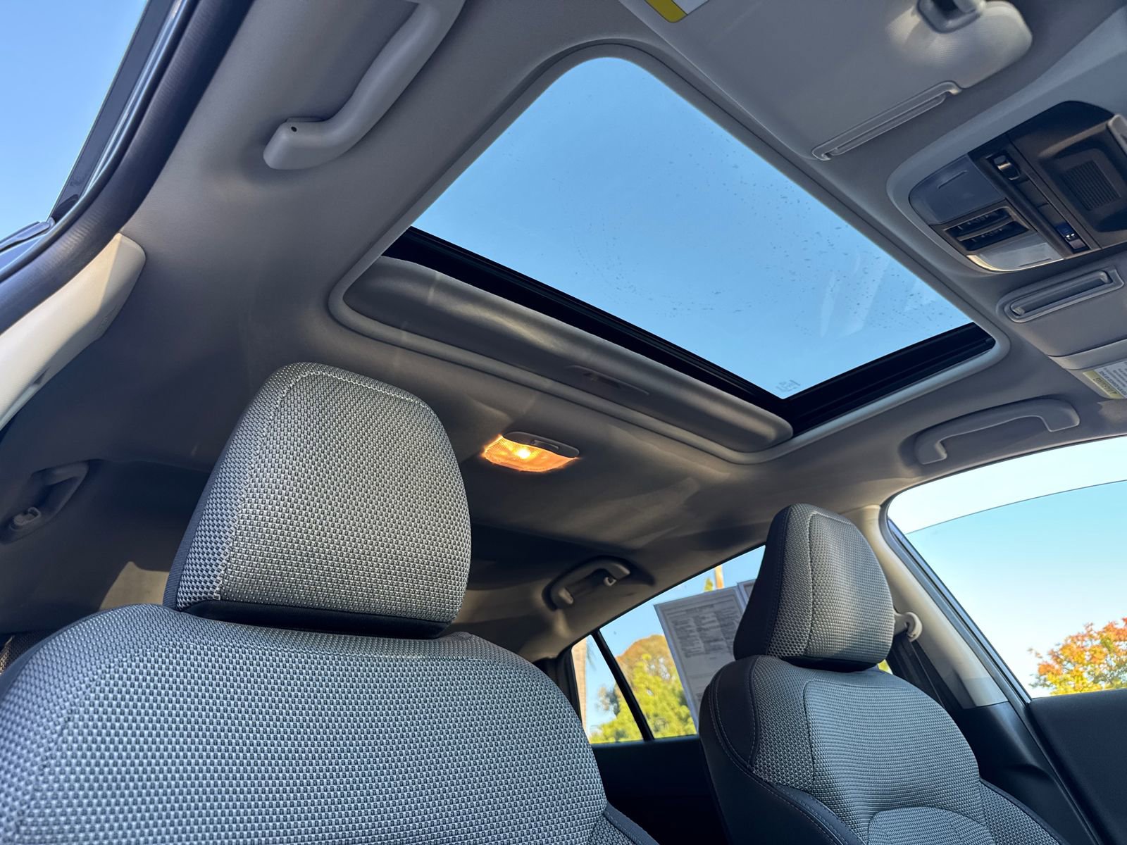 Certified 2024 Subaru Crosstrek 2.0i Premium image 9