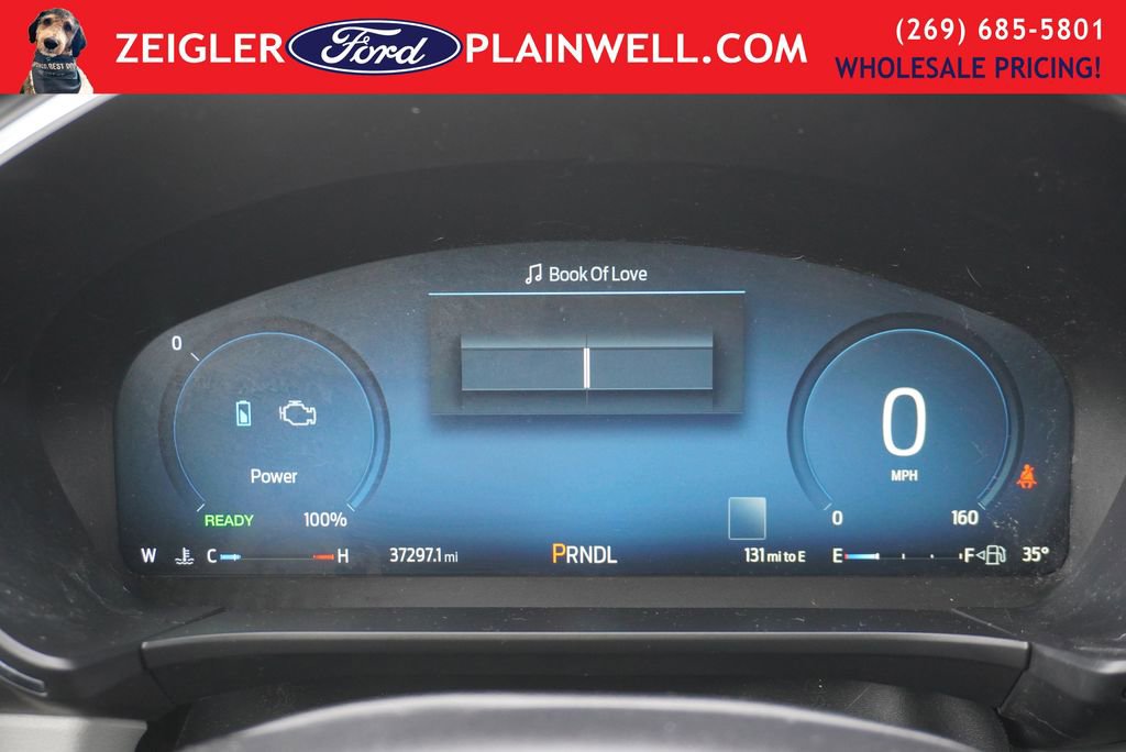 Used 2024 Ford Escape Platinum w/ Class II Trailer Tow Package image 30