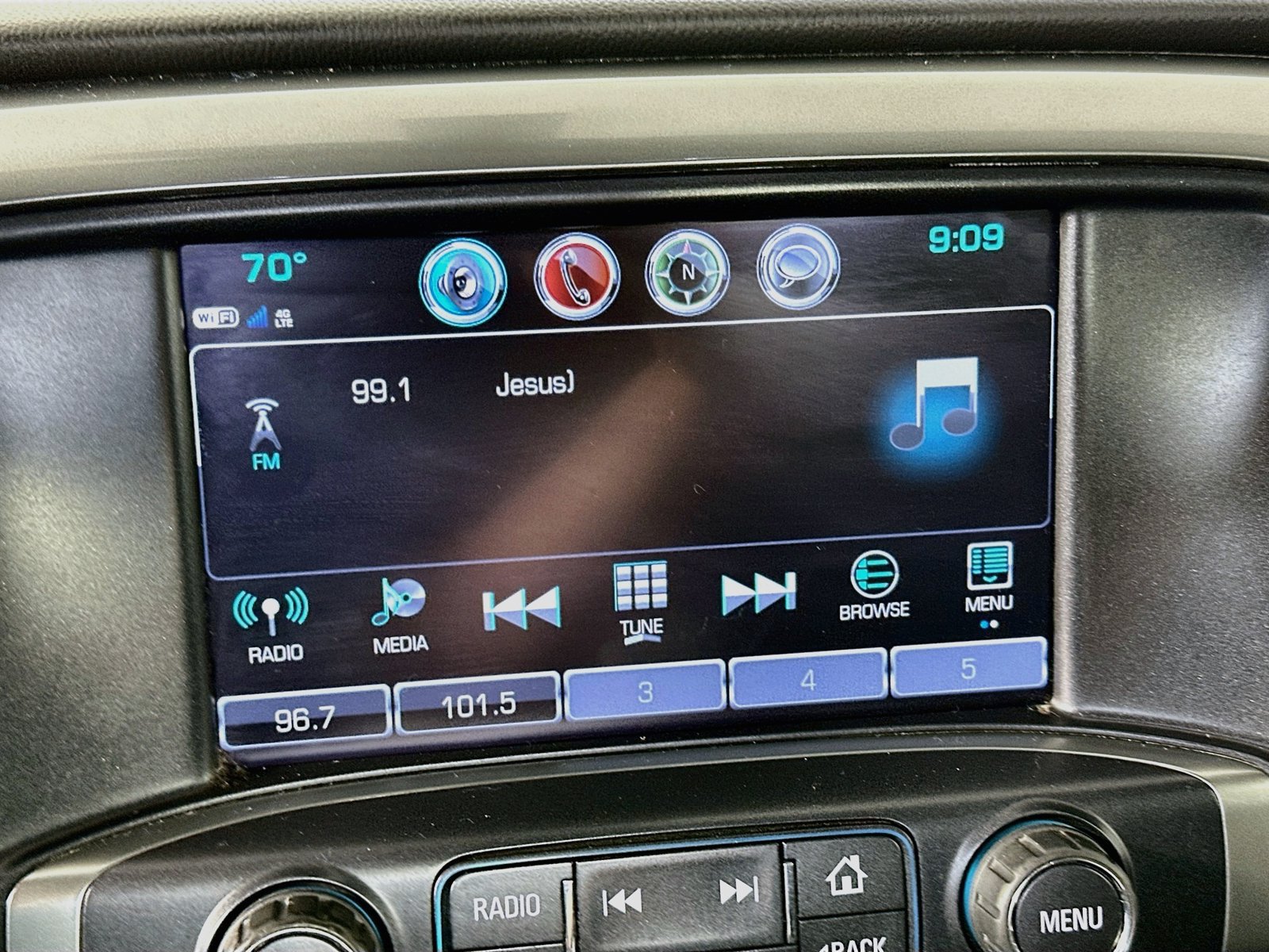 Used 2019 Chevrolet Silverado 1500 LT w/ All Star Edition AWD/4WD image 14
