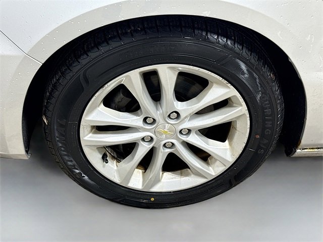 Used 2017 Chevrolet Malibu LT image 26