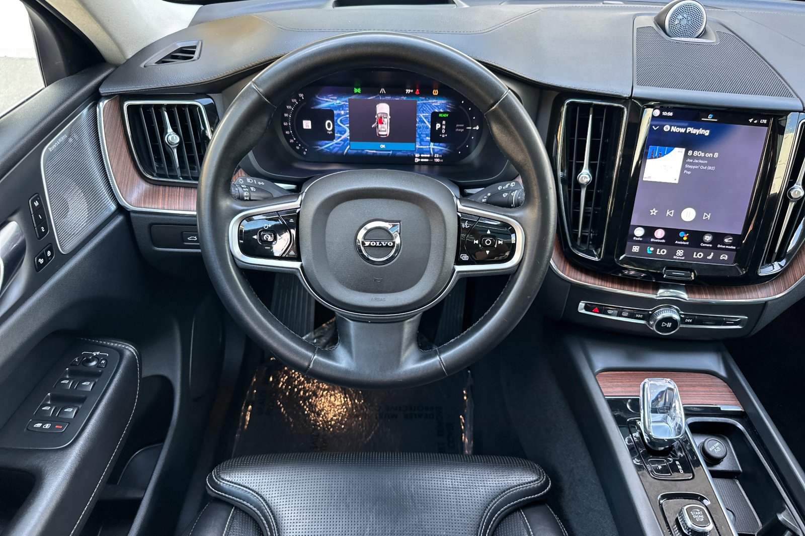 Certified 2023 Volvo XC60 T8 Ultimate AWD/4WD image 17