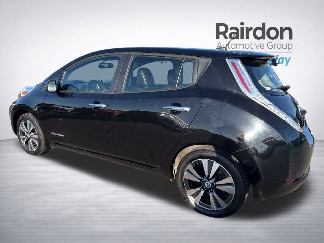 Used 2014 Nissan Leaf SL w/ Premium Package FWD image 5