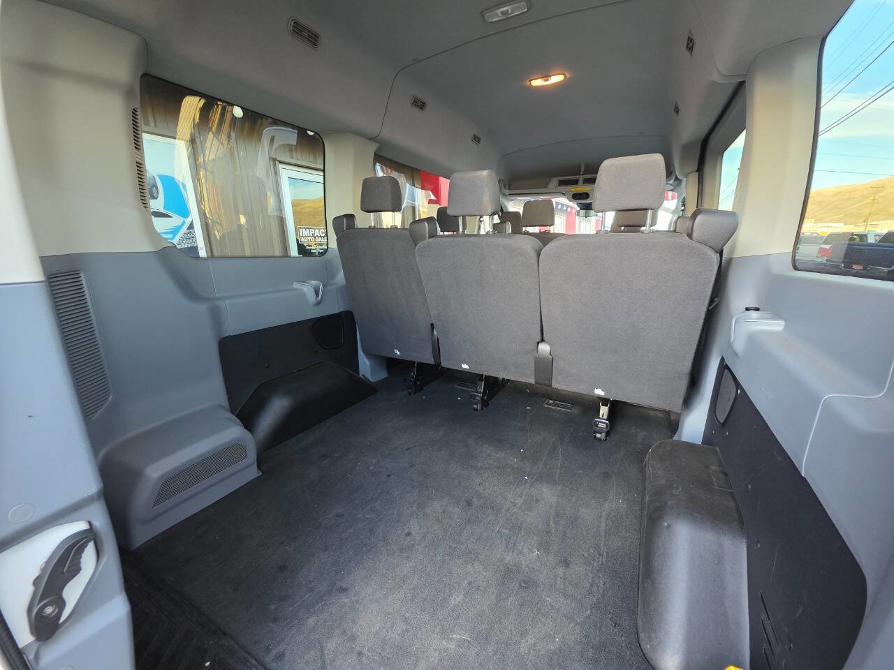 Used 2019 Ford Transit 150 XLT image 9