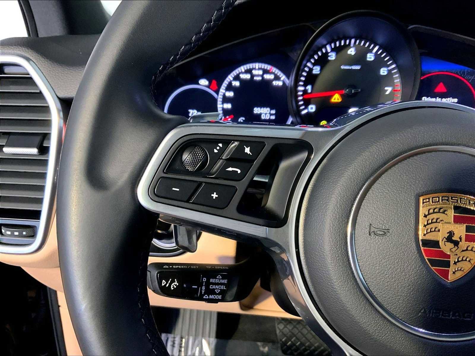 Certified 2023 Porsche Cayenne Platinum Edition AWD/4WD image 27