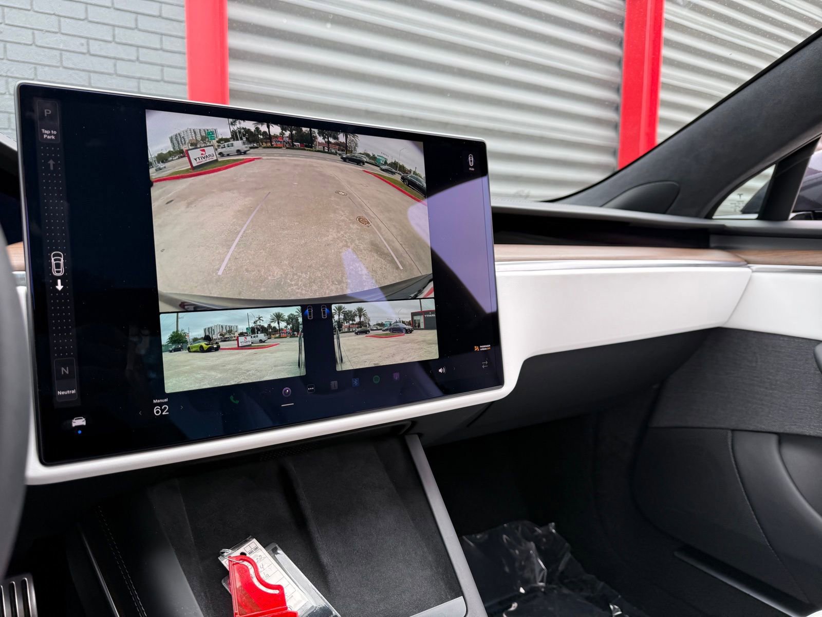 Used 2024 Tesla Model S image 27