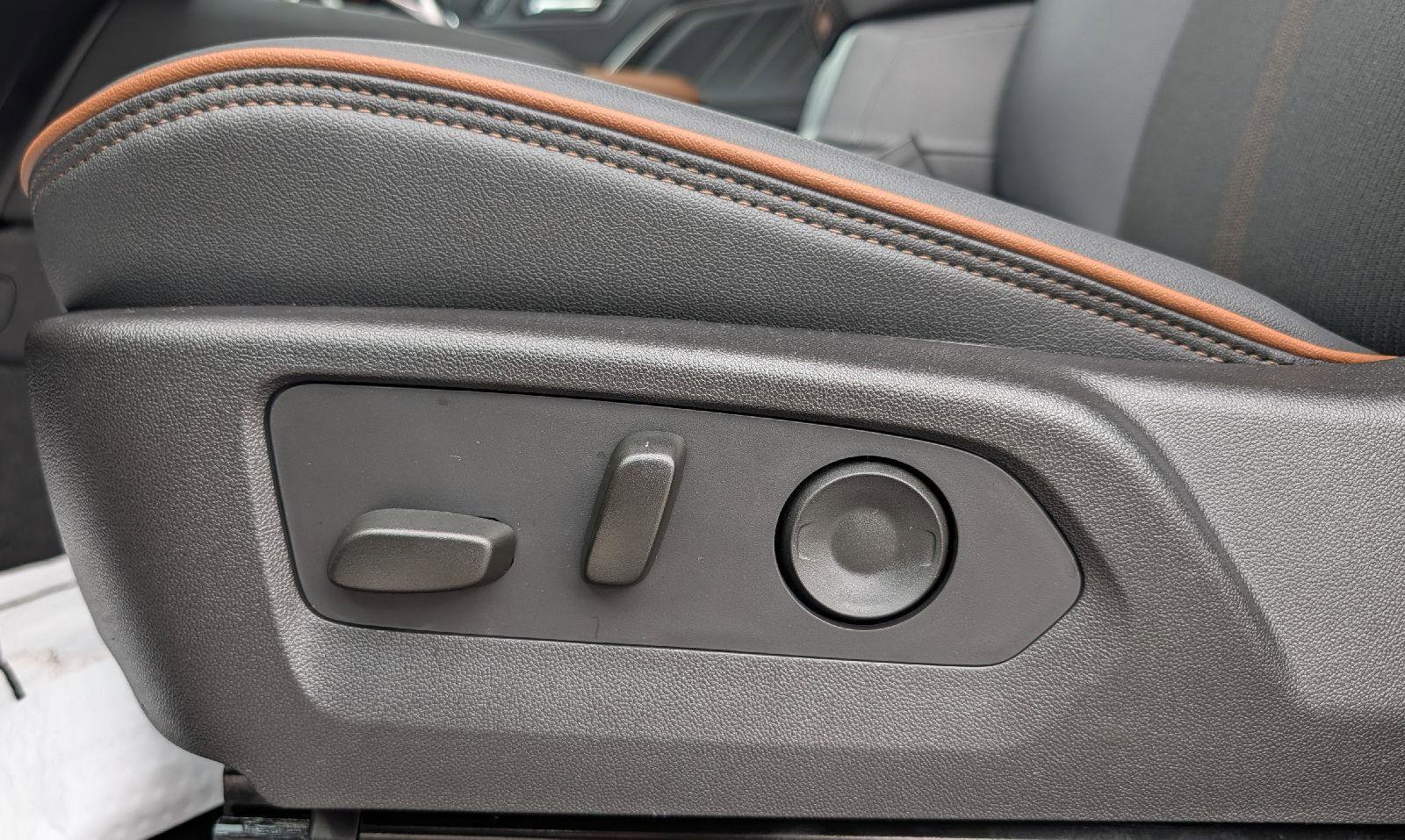 New 2026 GMC Canyon AT4 image 14