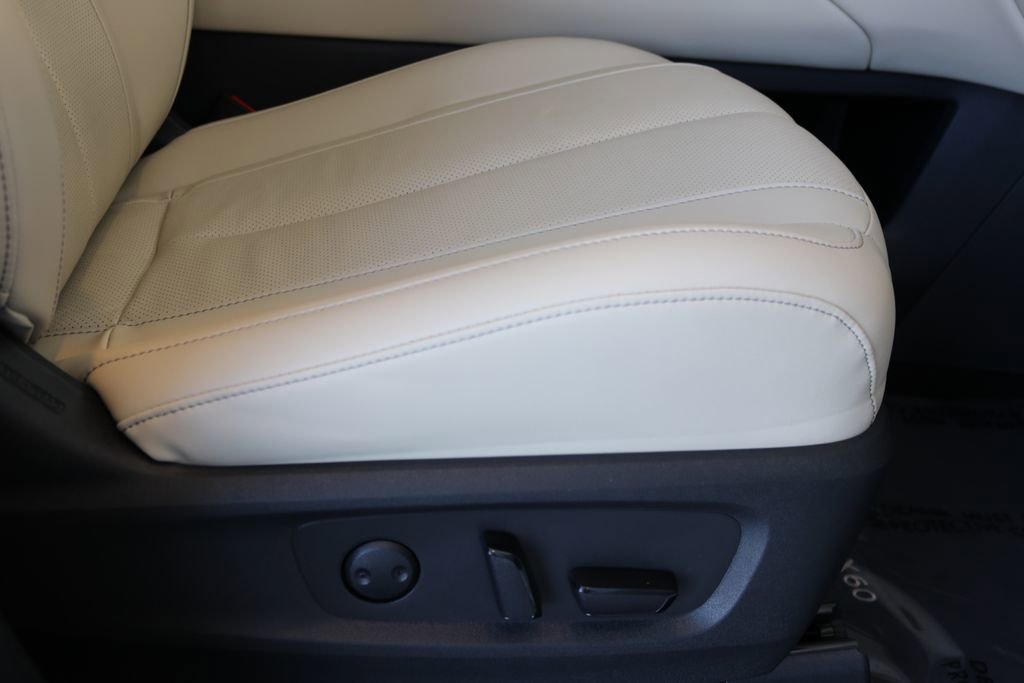 Certified 2025 INFINITI QX60 Pure image 39