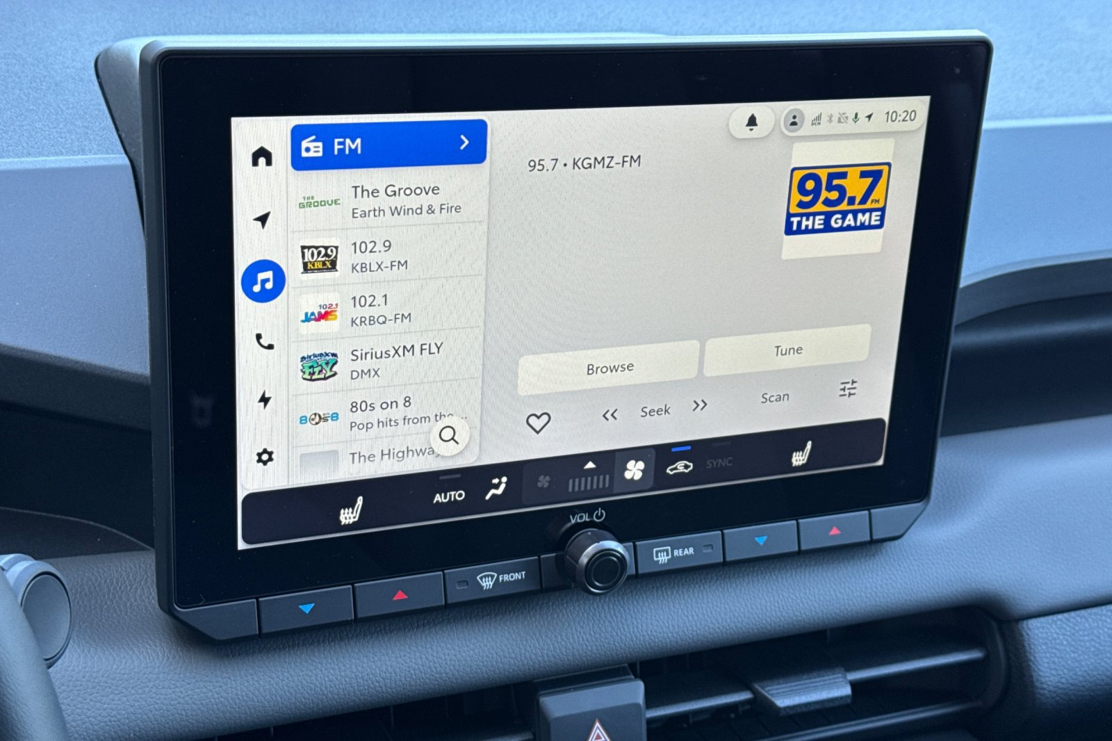 New 2026 Toyota RAV4 SE AWD/4WD image 18
