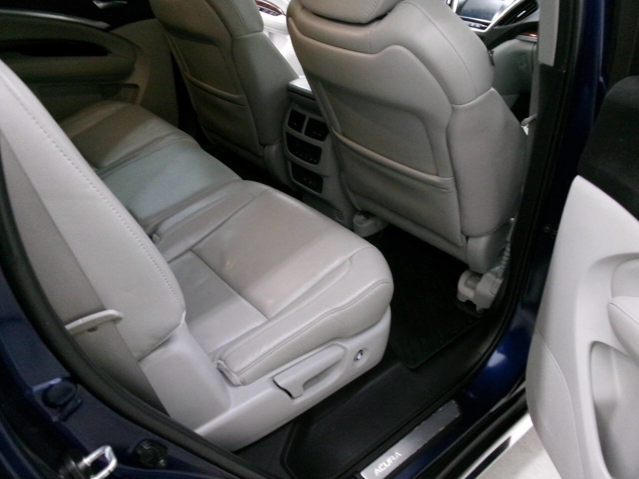 Used 2018 Acura MDX SH-AWD w/ Technology Package image 31