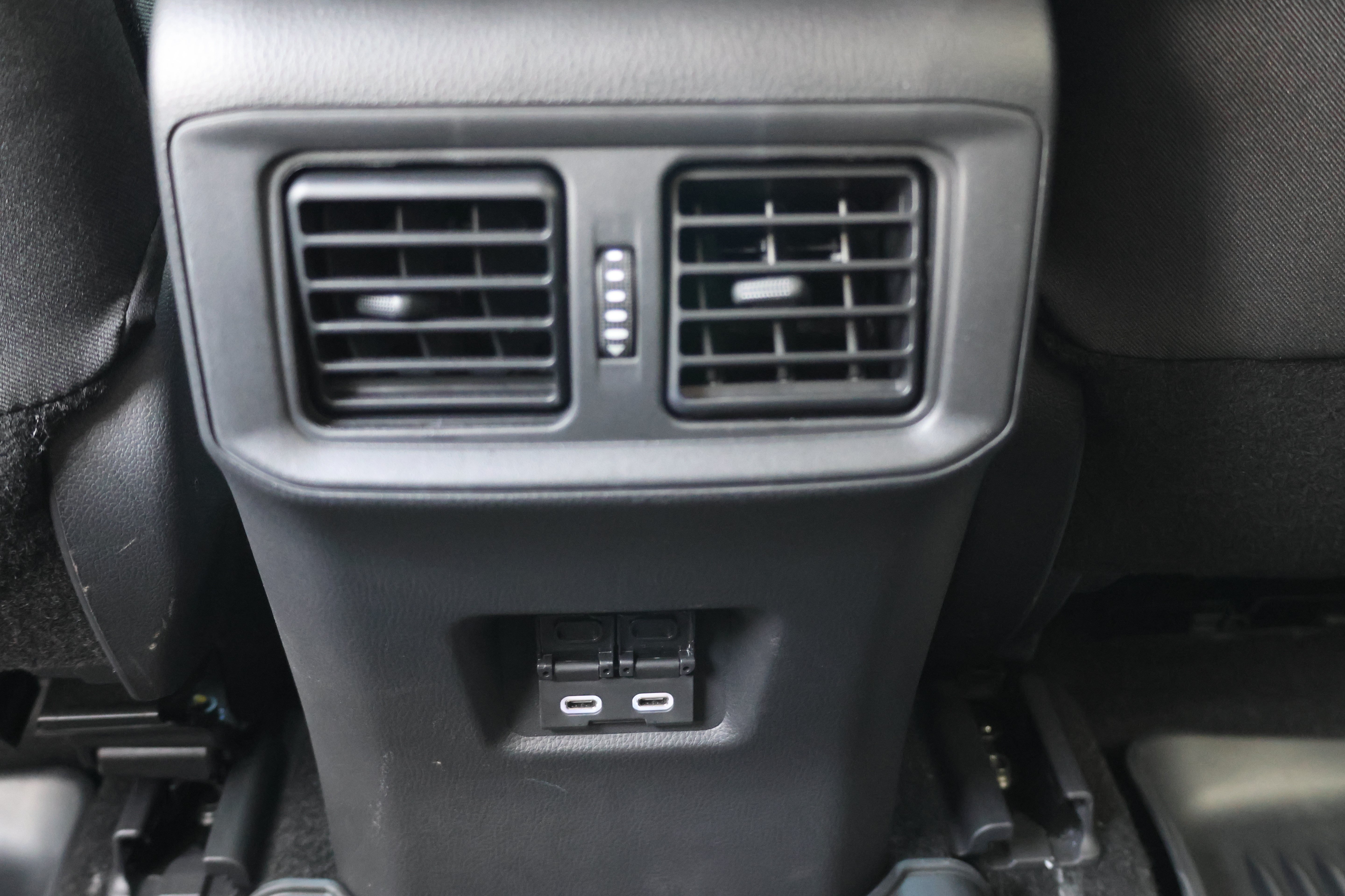 Used 2024 Toyota RAV4 XLE w/ Convenience Package AWD/4WD image 17