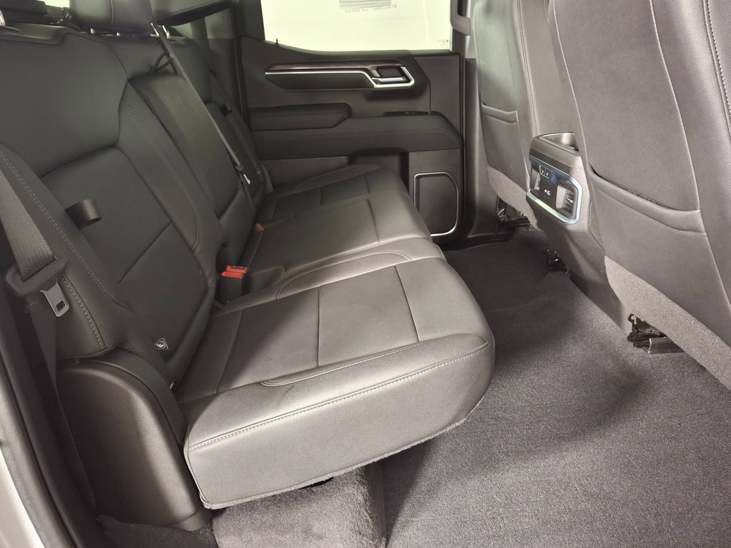 Used 2022 Chevrolet Silverado 1500 LTZ w/ LTZ Premium Package image 32