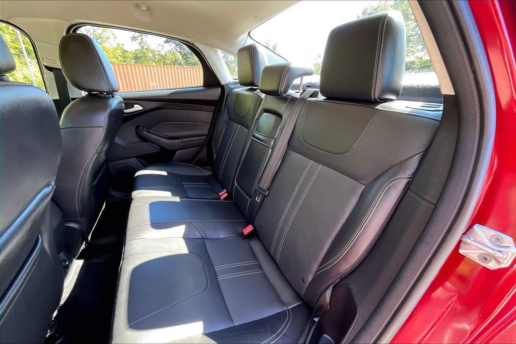 Used 2013 Ford Focus SE FWD image 24