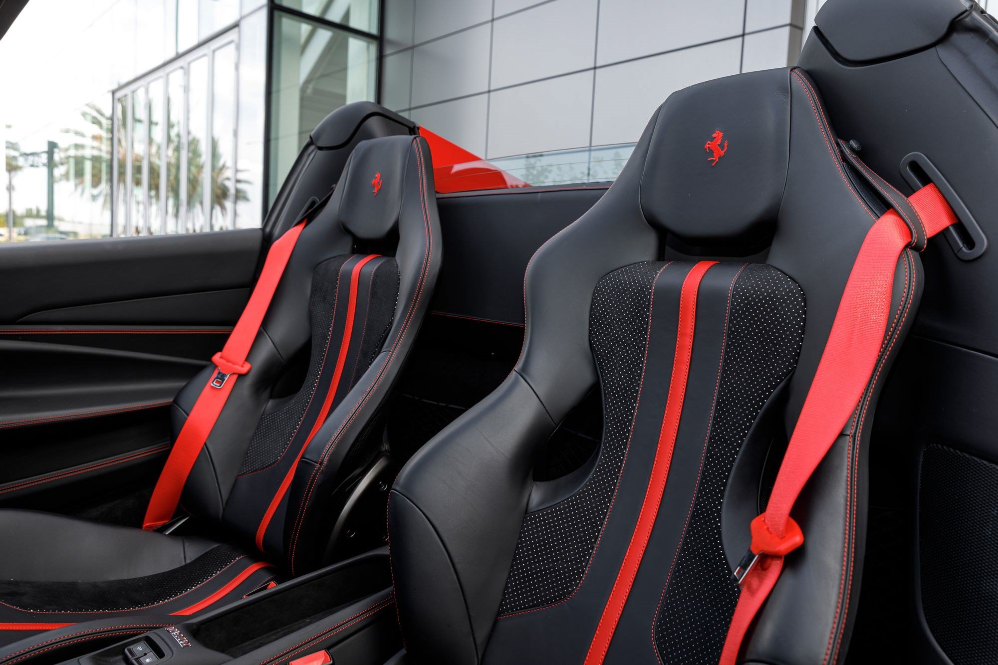 Used 2021 Ferrari F8 Tributo RWD image 23