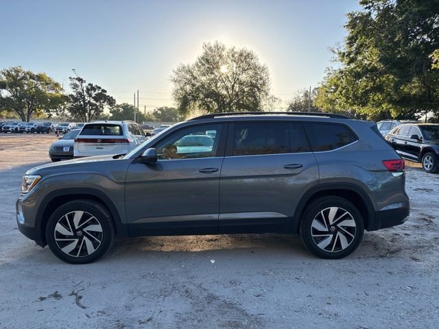 Used 2024 Volkswagen Atlas SE image 16