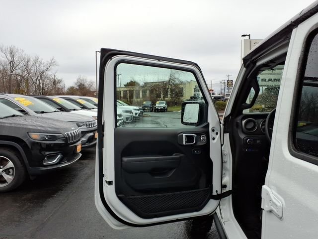 Certified 2023 Jeep Wrangler Unlimited w/ Cold Weather Group image 22