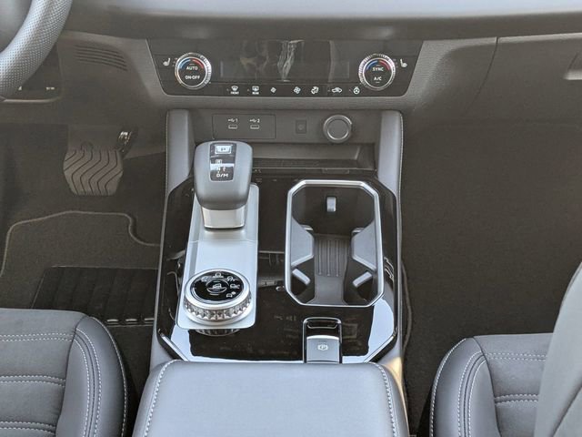 New 2026 Mitsubishi Outlander SE FWD image 17