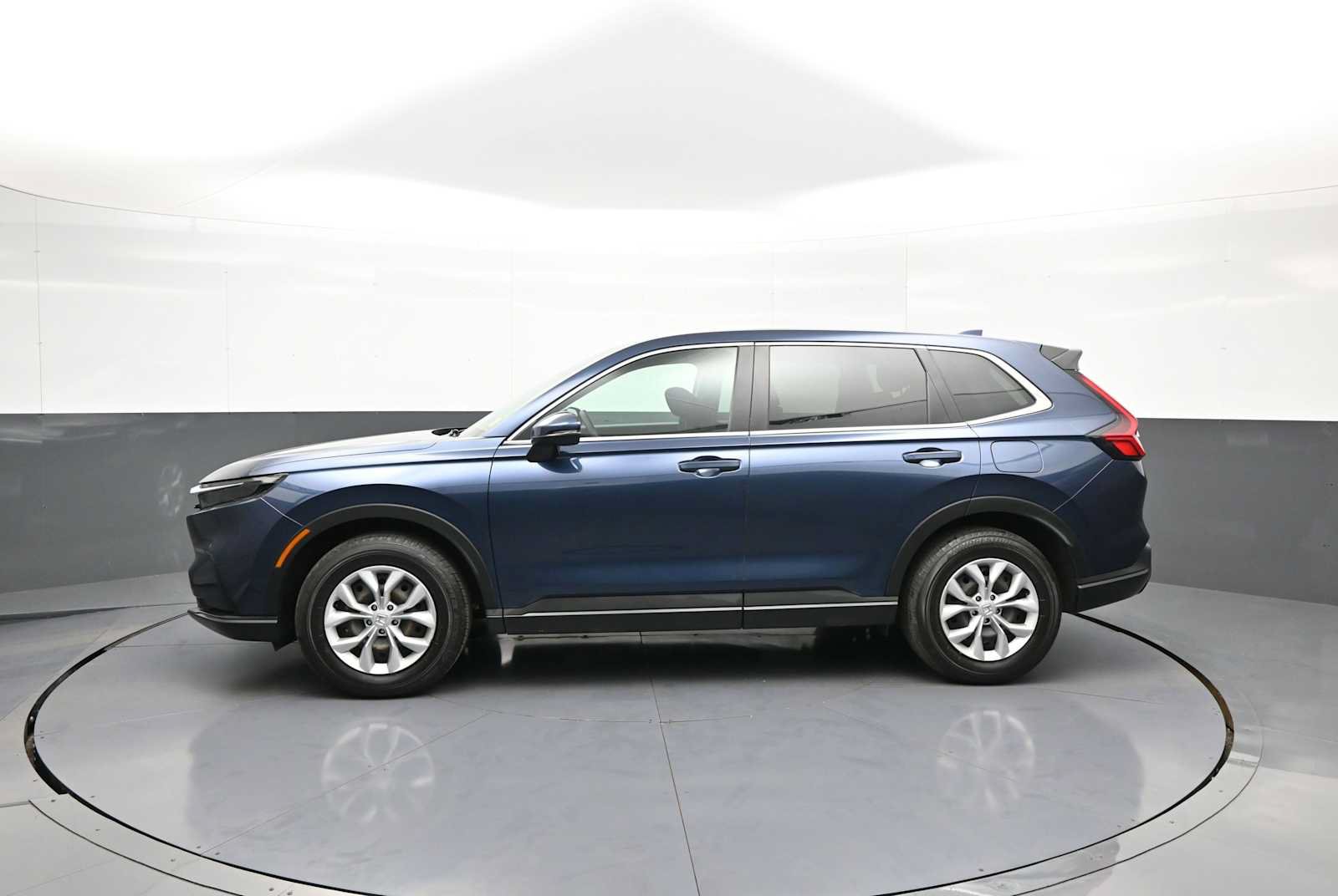 Certified 2025 Honda CR-V LX image 9