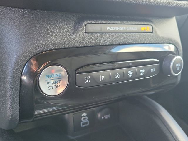 Certified 2024 Ford Escape Platinum w/ Premium Technology Package AWD/4WD image 25