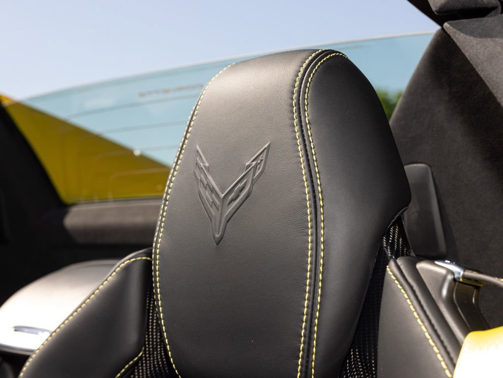 Used 2026 Chevrolet Corvette Stingray Premium Conv w/ Z51 Performance Package RWD image 25
