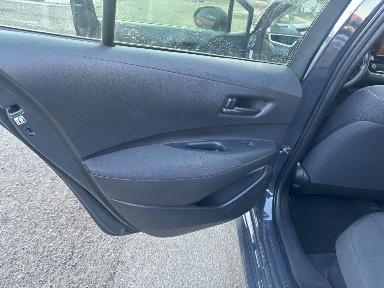 Used 2023 Toyota Corolla LE image 39