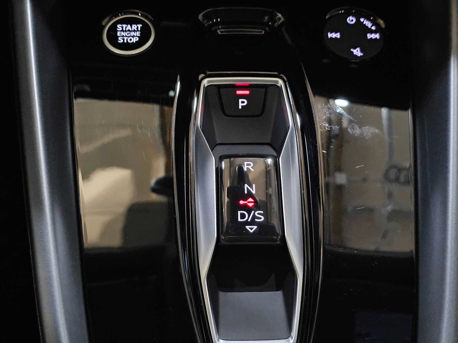 Certified 2025 Audi A3 2.0T Premium w/ Black Optic Package image 31