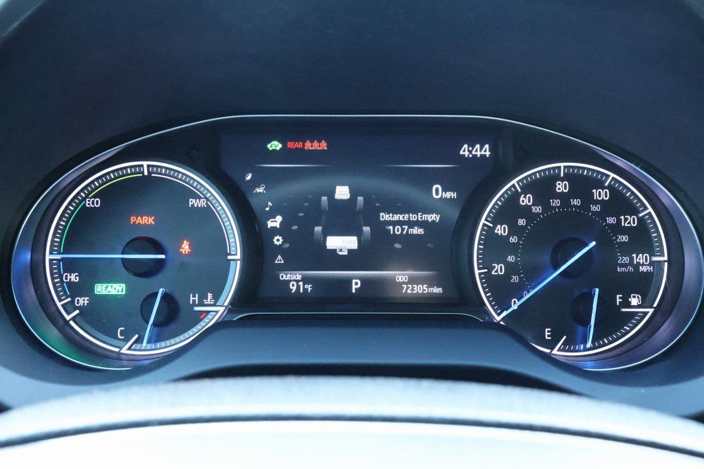 Used 2022 Toyota Venza XLE image 11