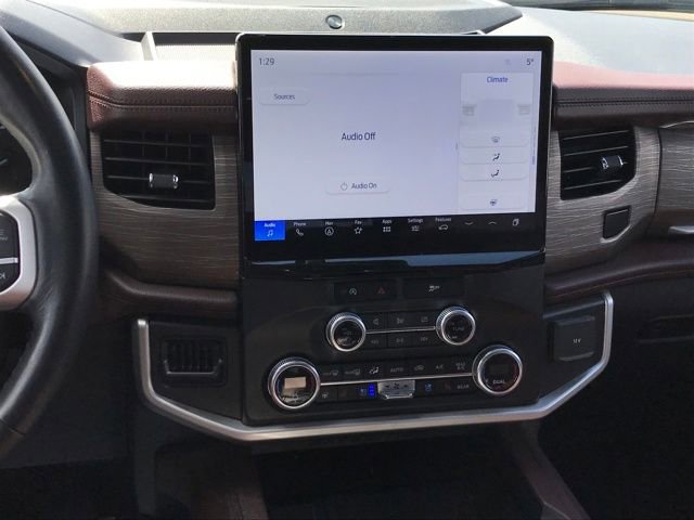 Used 2024 Ford Expedition Limited image 8