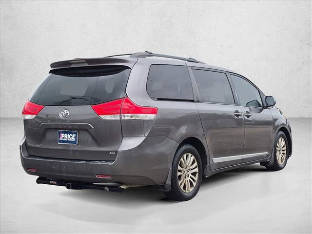 Used 2013 Toyota Sienna XLE FWD image 5