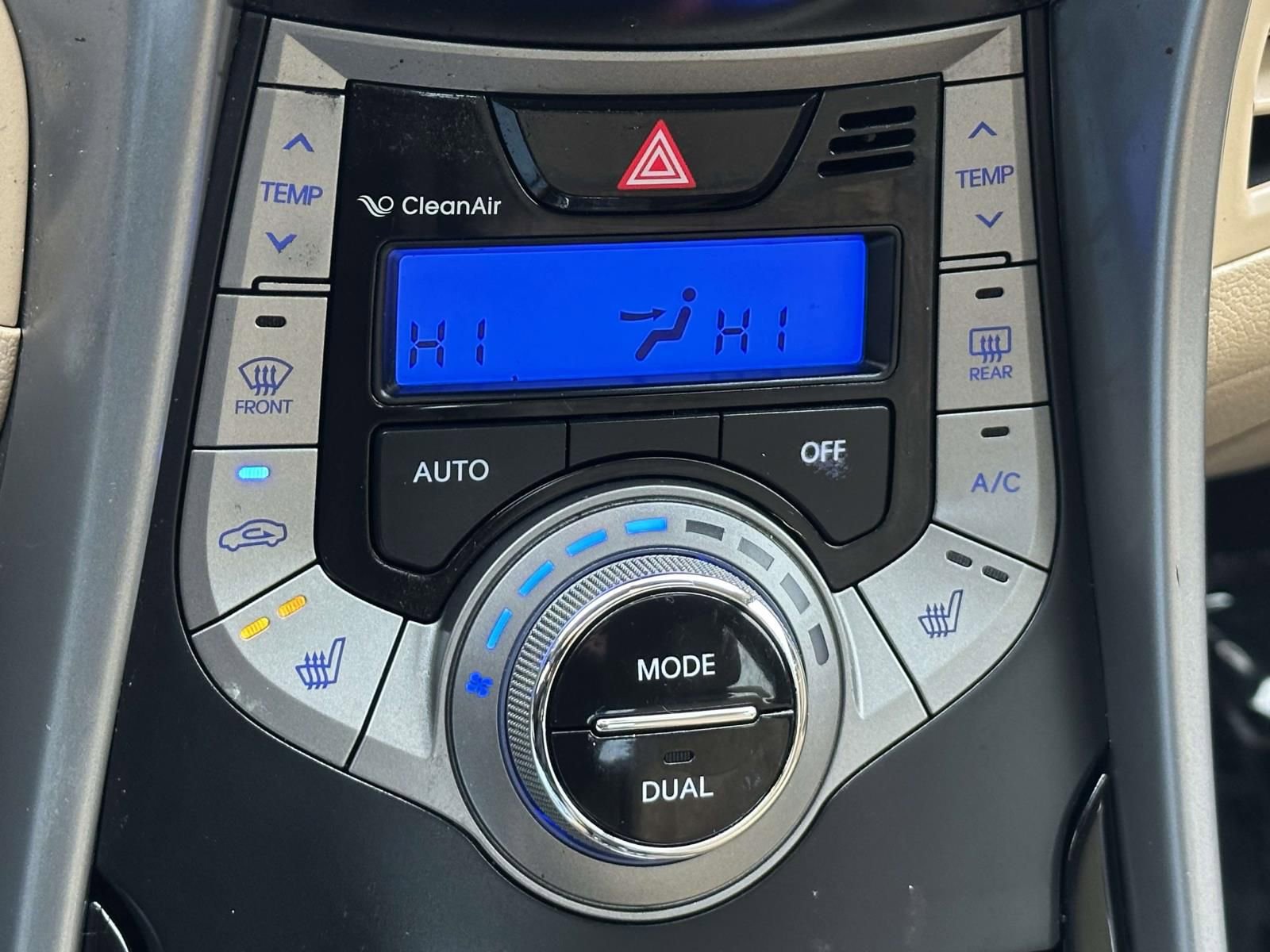 Used 2013 Hyundai Elantra Limited w/ Technology Pkg FWD image 12