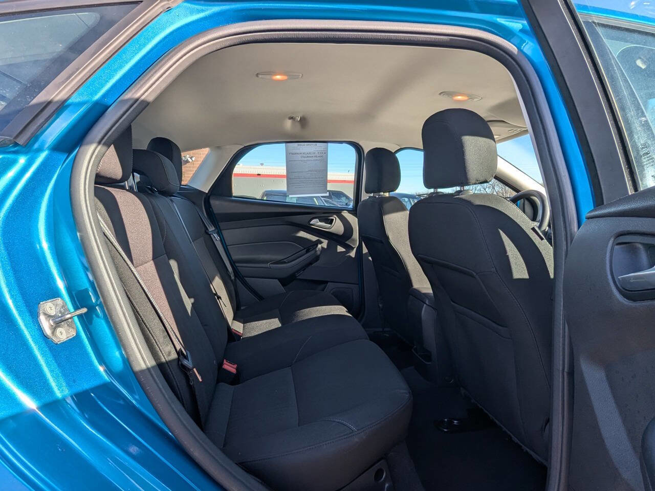 Used 2017 Ford Focus SE image 14