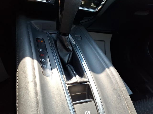 Used 2018 Honda HR-V EX image 22